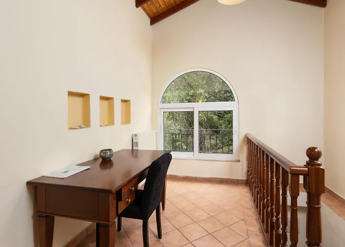 Eleni 别墅 Agnítsini